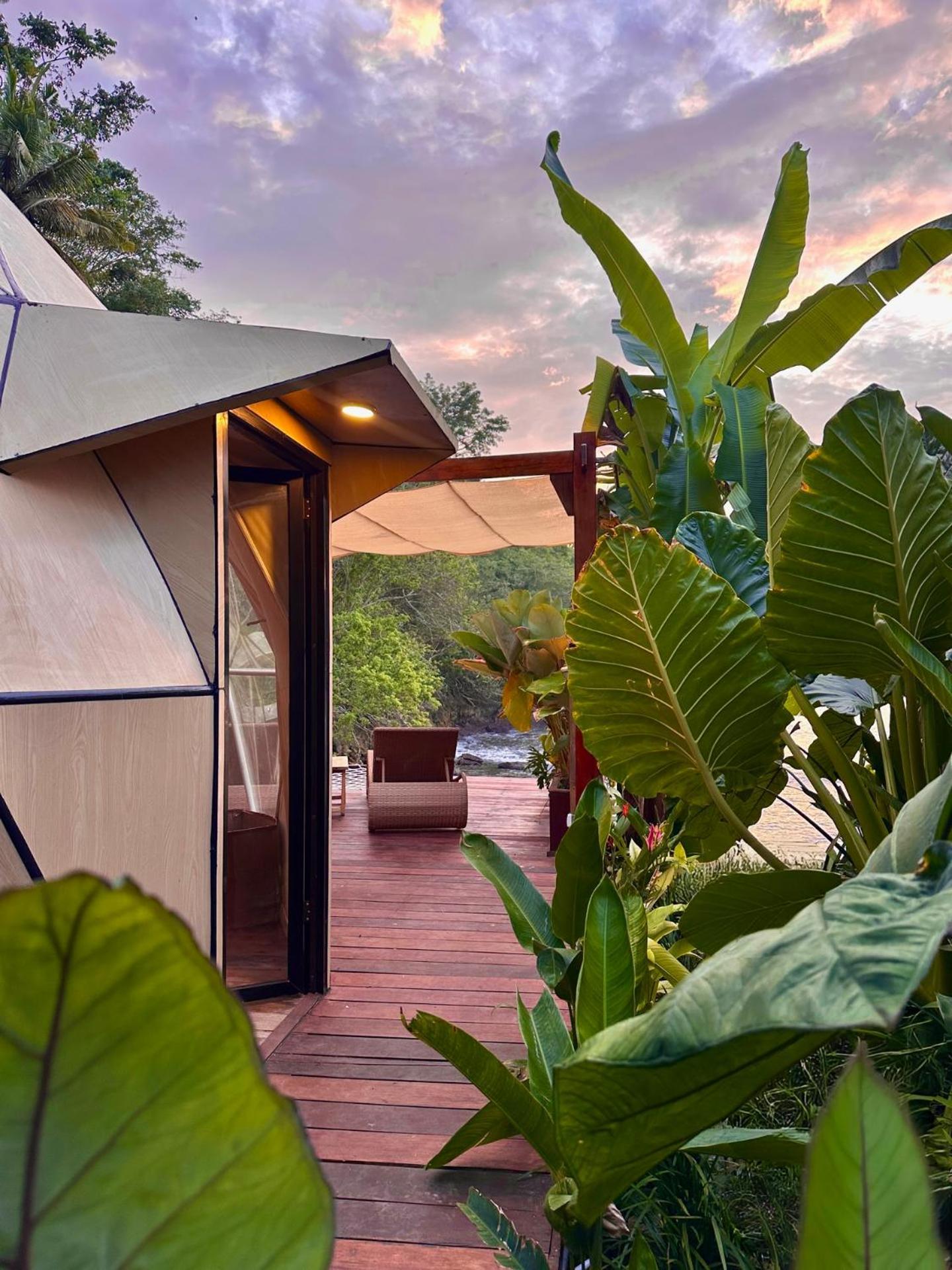 Beachfront Luxury Dome Villas - Gamat Bay Resort Nusa Penida Zimmer foto